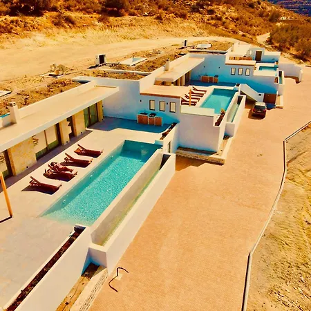 Anessis And Villa Kalamaki (Heraklion)